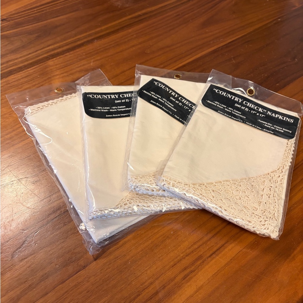 NOS Set of 8 Cream Crochet-Edge Linen Cotton Cloth Napkins